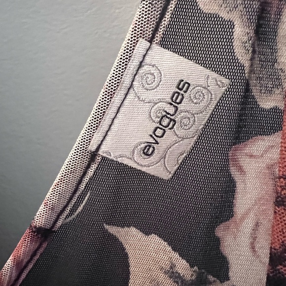 Evoques Dress with Built in shorts 2X never worn! - Picture 5 of 6